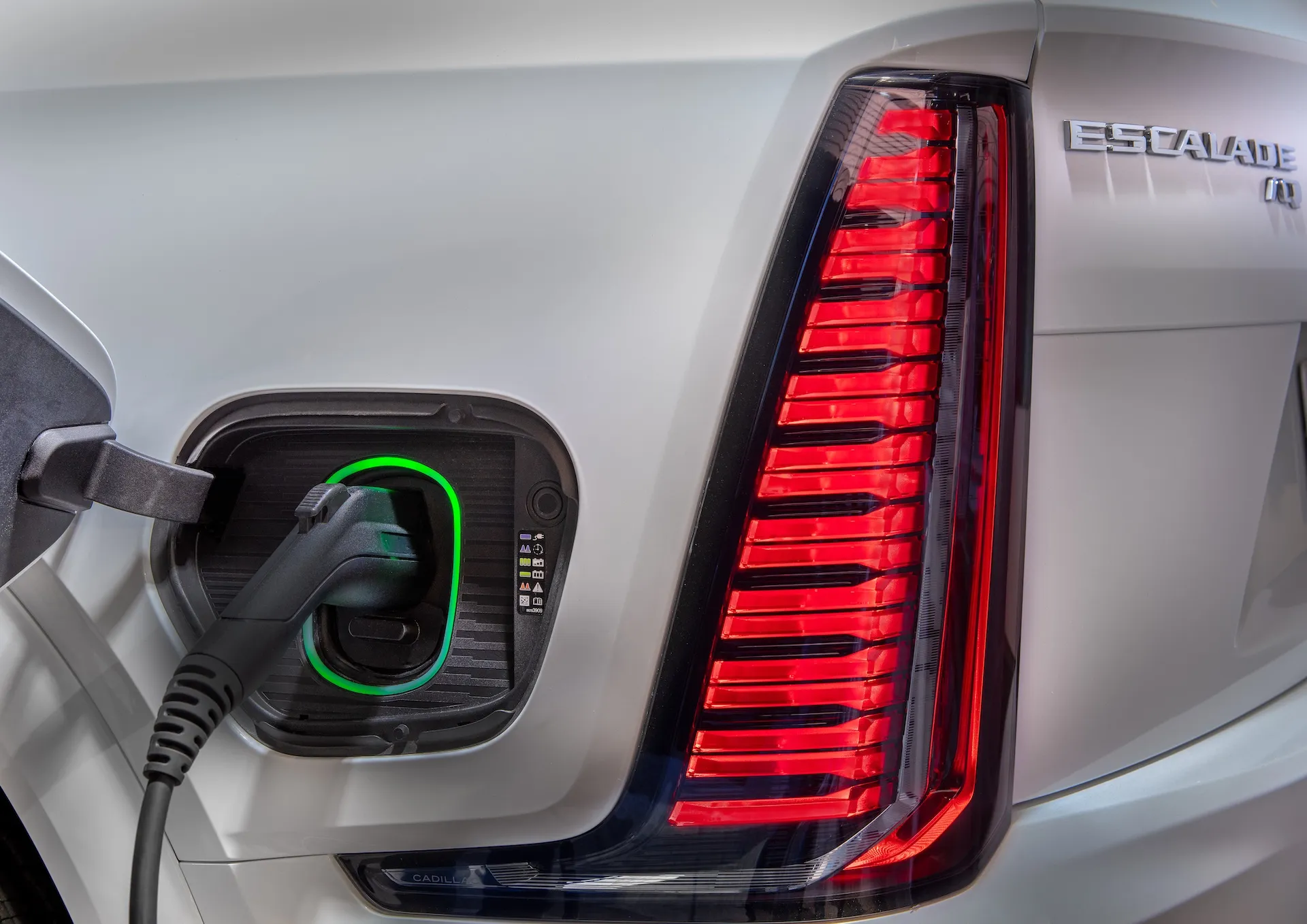 2025 Cadillac Escalade IQ test drive review