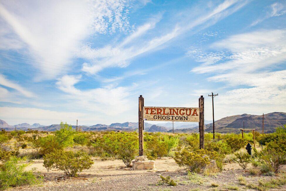 I Hung Out at a Naked Party in Texas and It Changed the Way I Travel